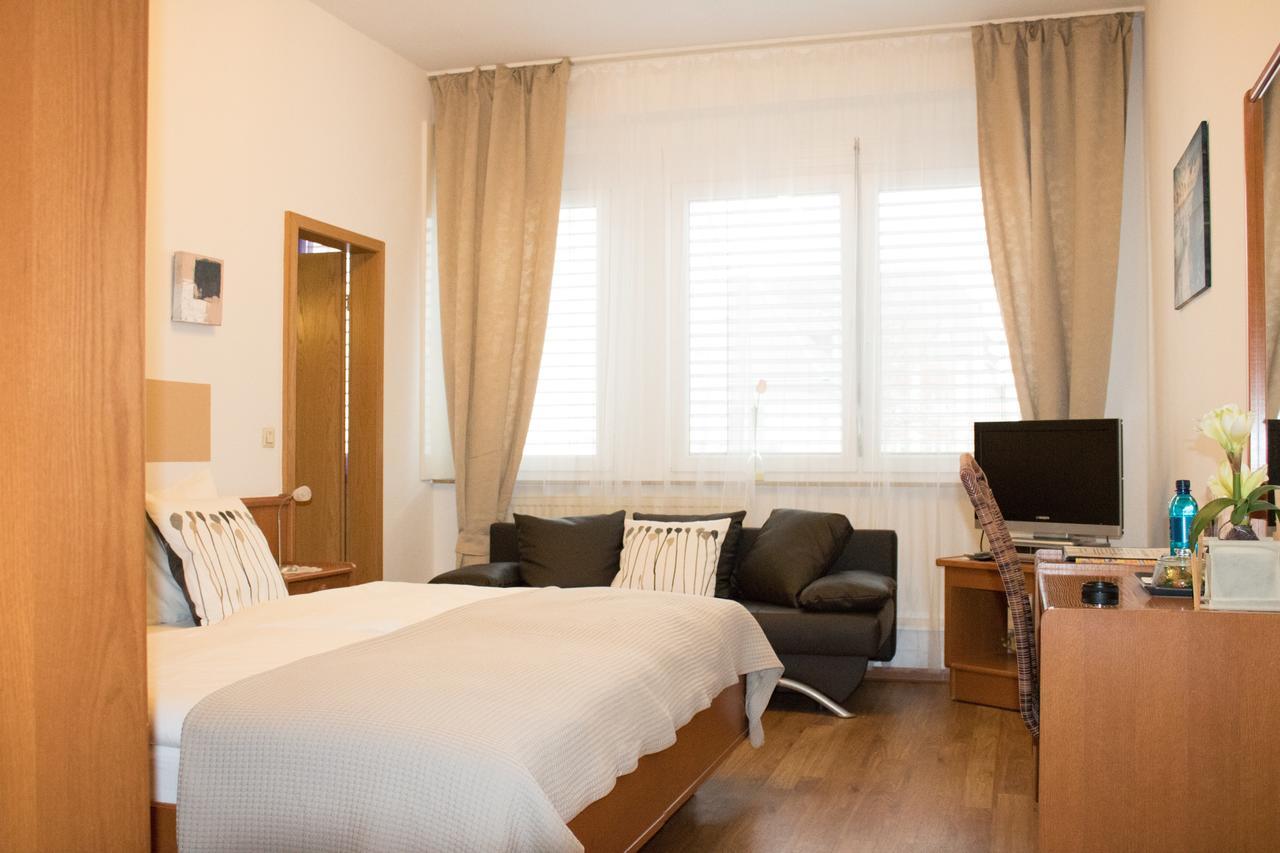 Stadthotel Russelsheim Eksteriør billede