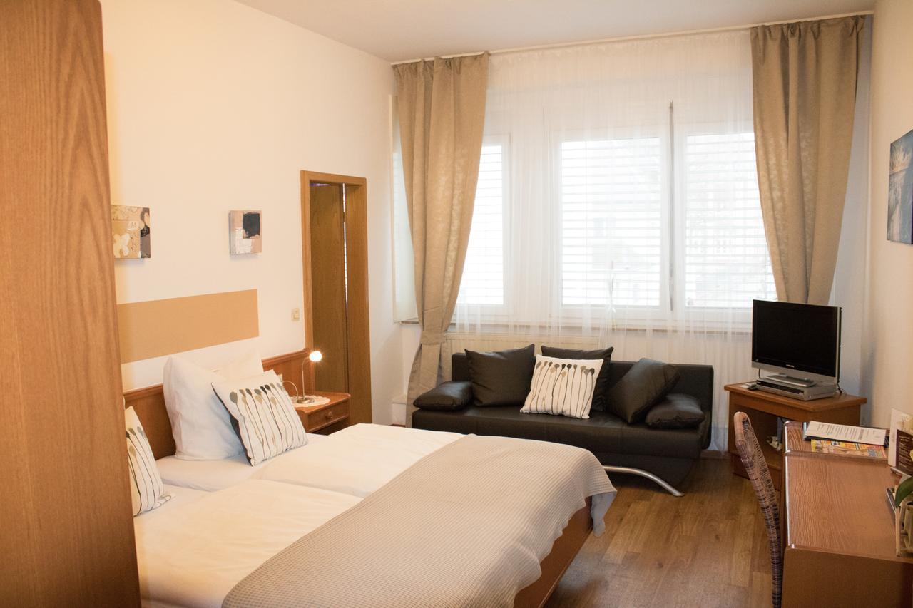 Stadthotel Russelsheim Eksteriør billede
